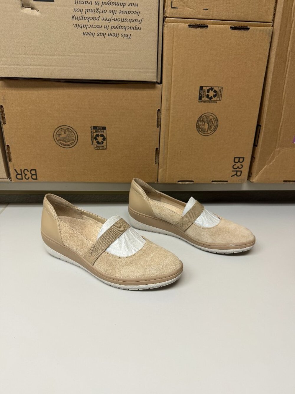 VIonic Judie - tan - size 10